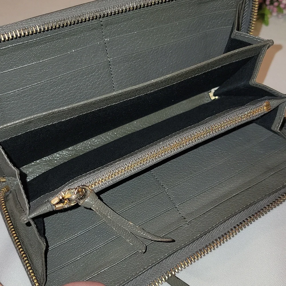 Authentic Balenciaga zippy wallet - Picture 7 of 10